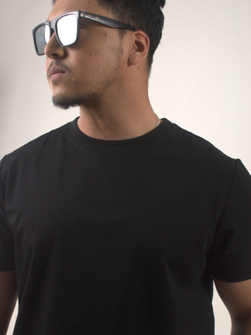 Round Neck Regular-fit Black Crew Neck T-shirt - Image 3